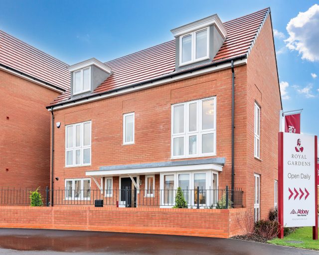 Royal Gardens, Wixams