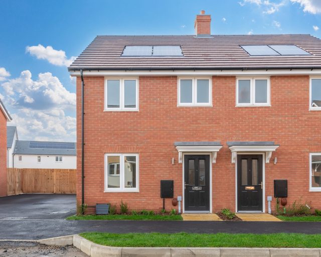 Royal Gardens, Abbey New Homes